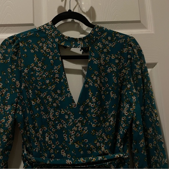 Sandy & Co. Green Floral Dress - Picture 2 of 7